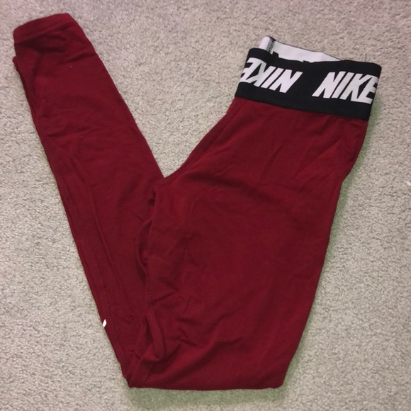 Red nike leggings - Picture 3 of 3